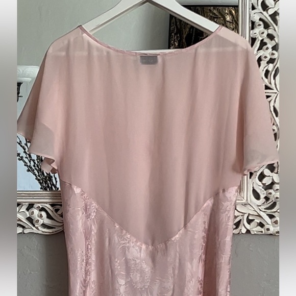 Natori Pink Satin Chemise Nightgown w/ Lace & Flutter Sleeves L/XL - Picture 5 of 7